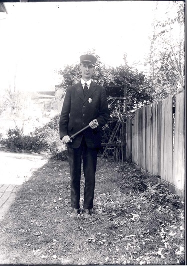 Photo of an unknown officer