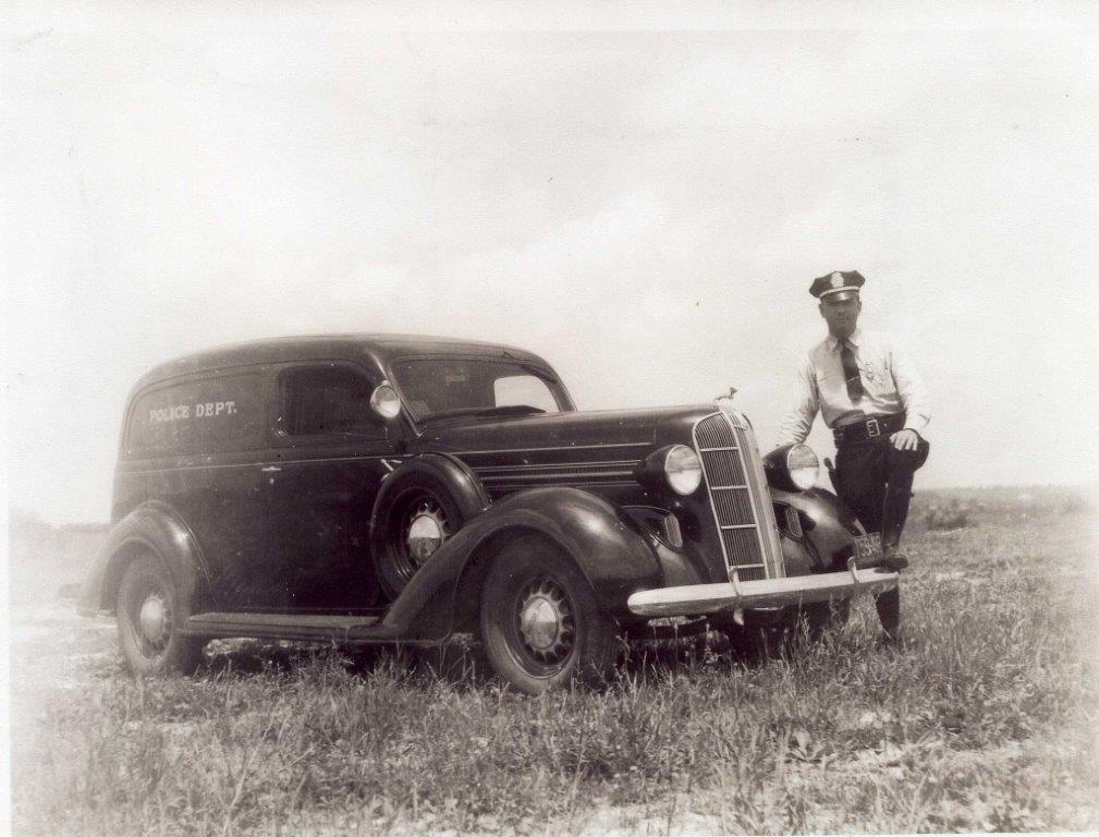 Winchester Police Cruiser in the 1930's
