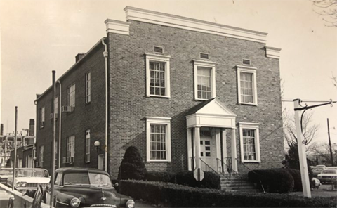 Historic image of the Winchester Police Department building